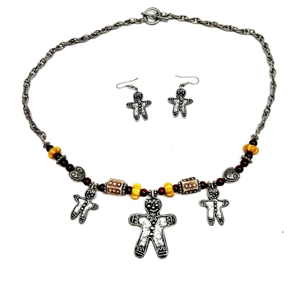 Marcie USA Vintage Earrings & Necklace Set -  Pewter Gingerbread Man‎ Charm